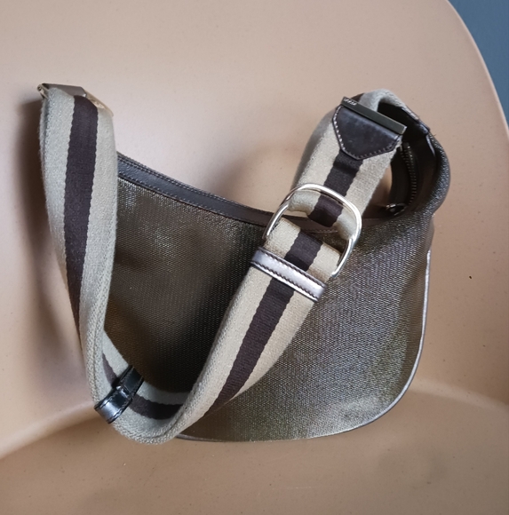 Gucci Handbags - Gucci Vintage Shoulder Bag